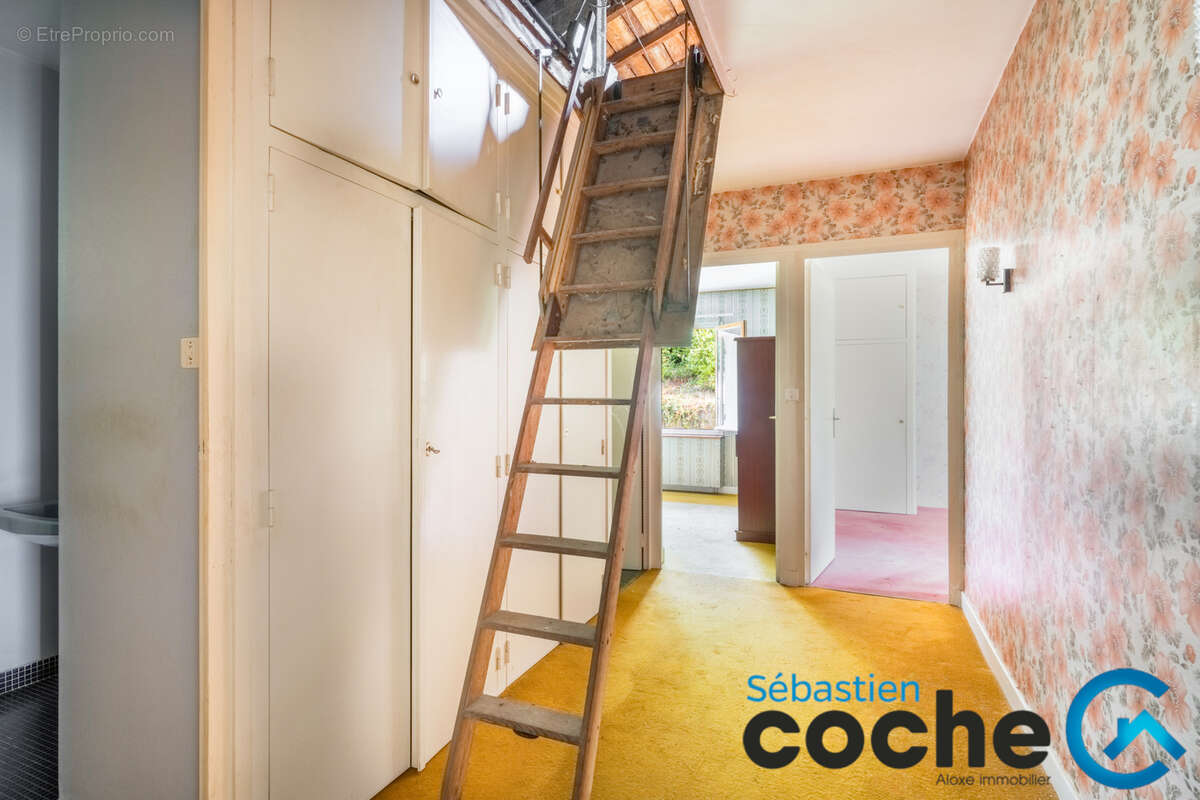 Charly   Maison d'architecte, vue exceptionnelle, potentiel rare - photo 8