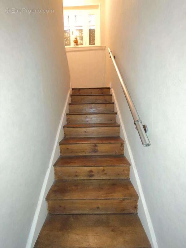 Maison  avec jardin et garage - photo 12