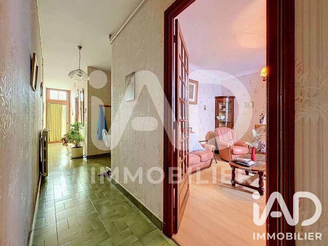 Maison 114 m² à La Rochelle  - photo 4