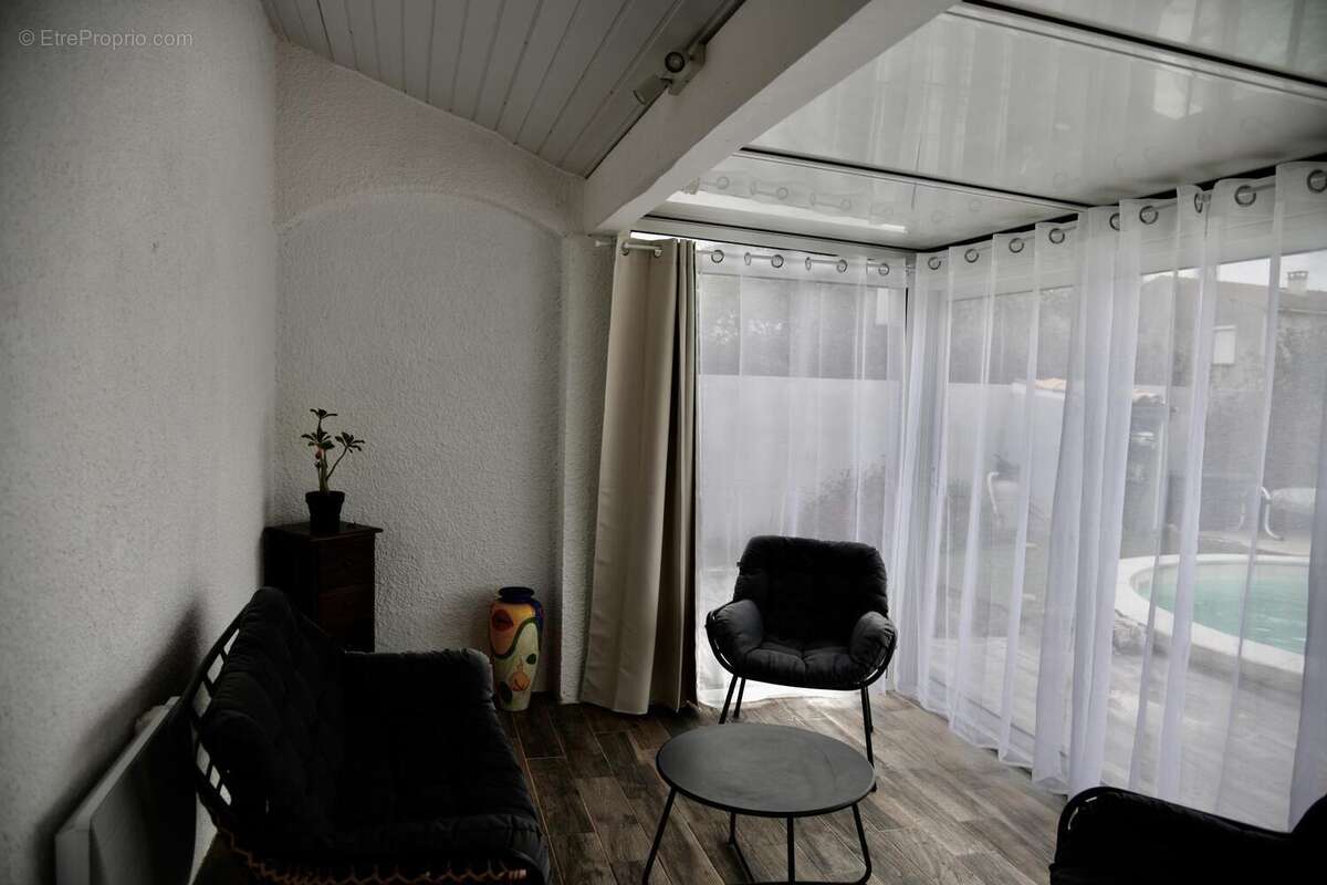 Photo 8 - Maison à JONQUIERES-SAINT-VINCENT