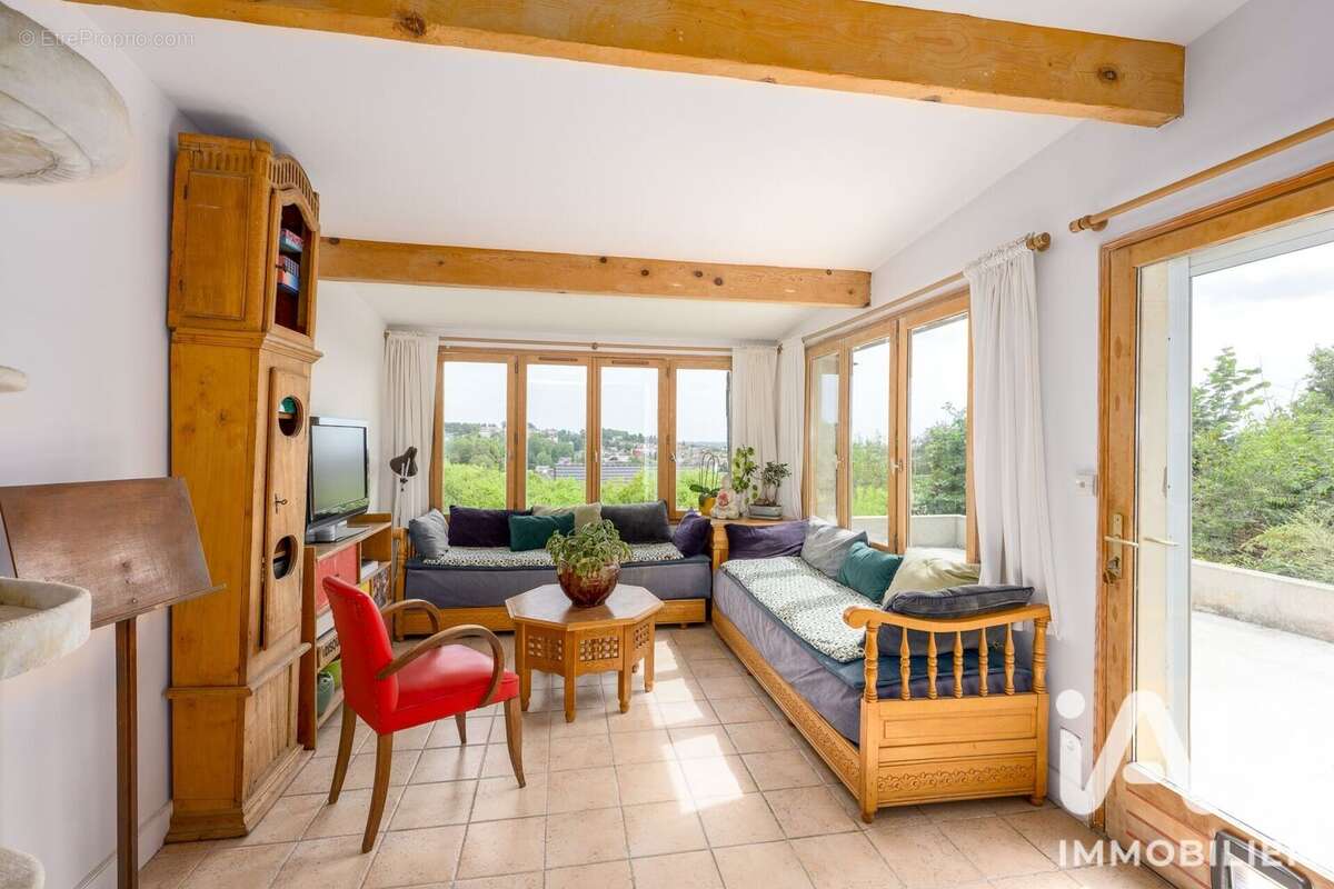 Maison 65 m² à La Ville-Du-Bois  - photo 3