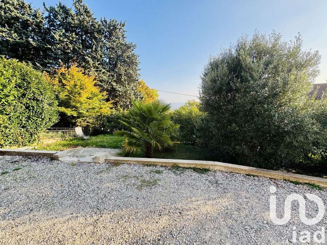 Maison 92 m² à Revel-Tourdan  - photo 6