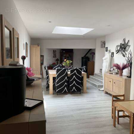 1 n°3 - Maison à EU