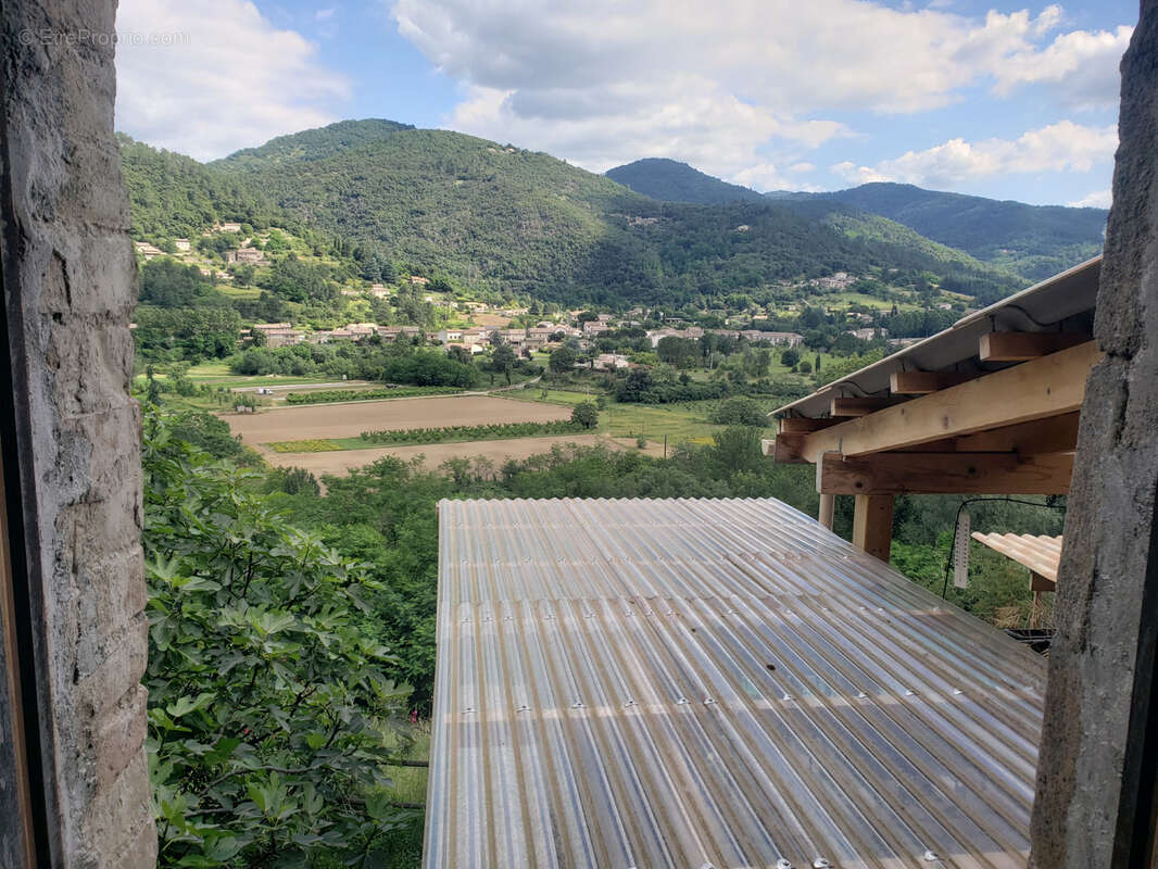 Maison à SAINT-FORTUNAT-SUR-EYRIEUX