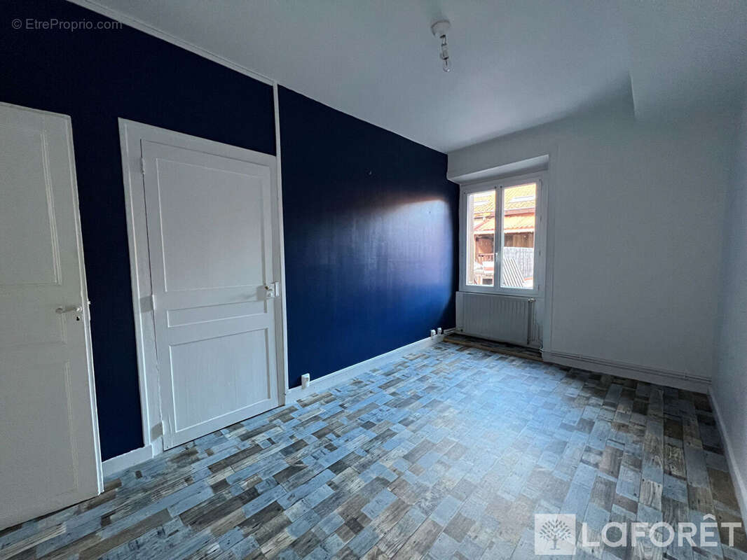 Appartement Centre Ville Montbrison 2 chambres terrasse - photo 11