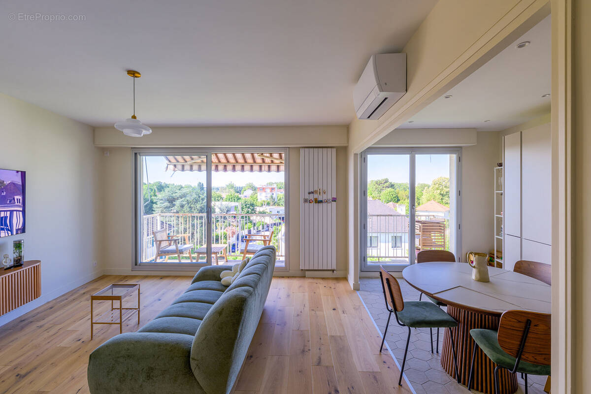 Appartement à SAINT-MAUR-DES-FOSSES