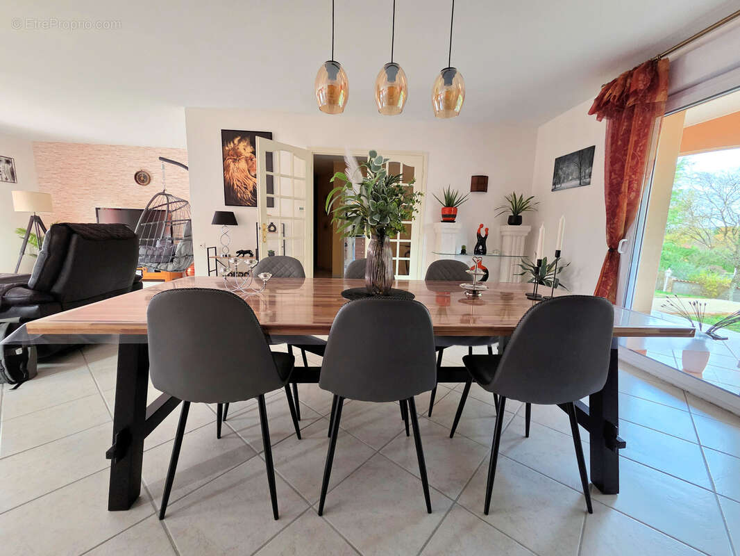 Maison à BELLERIVE-SUR-ALLIER