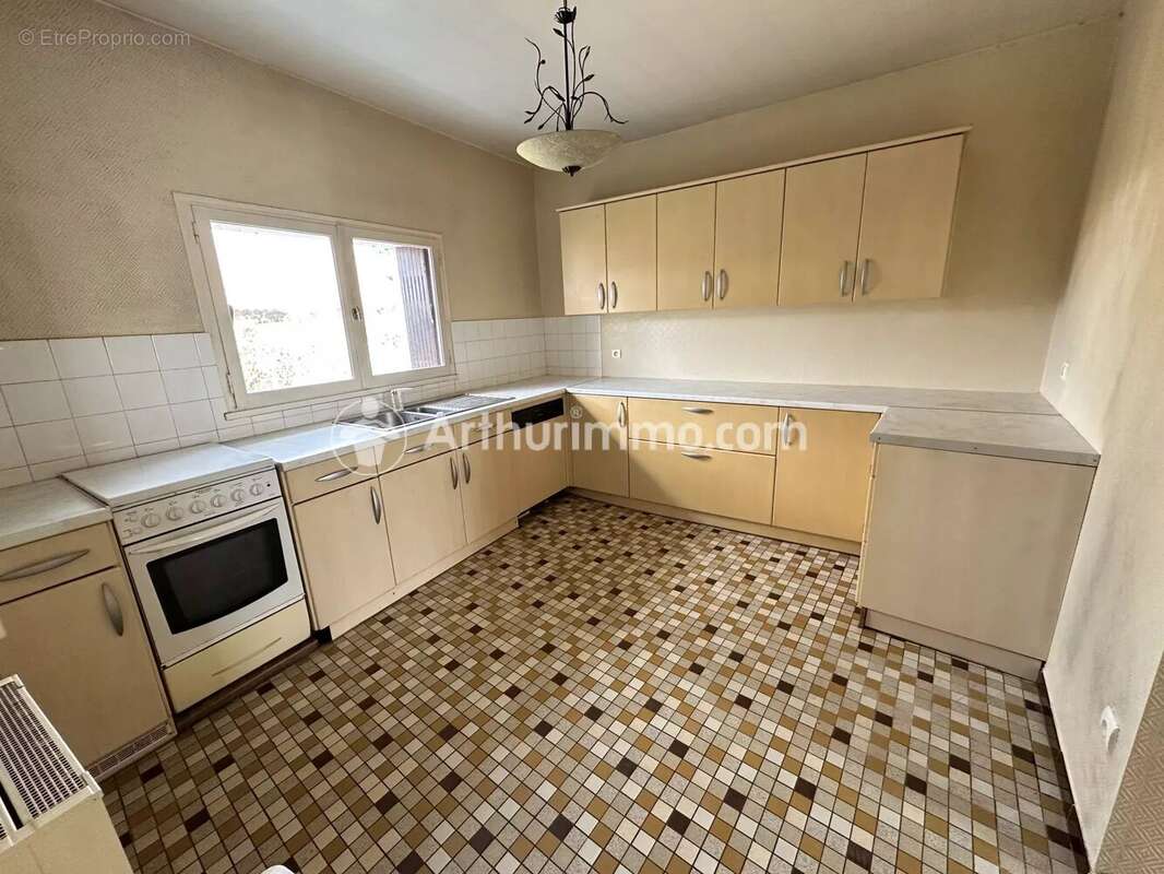 Maison à SAINT-ASTIER