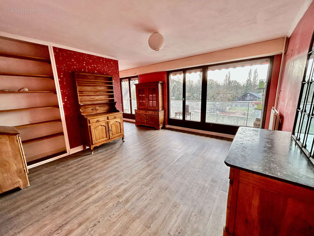 Appartement à NOGENT-SUR-MARNE