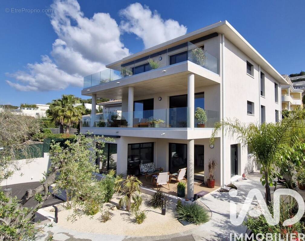 Photo 1 - Maison à BANDOL