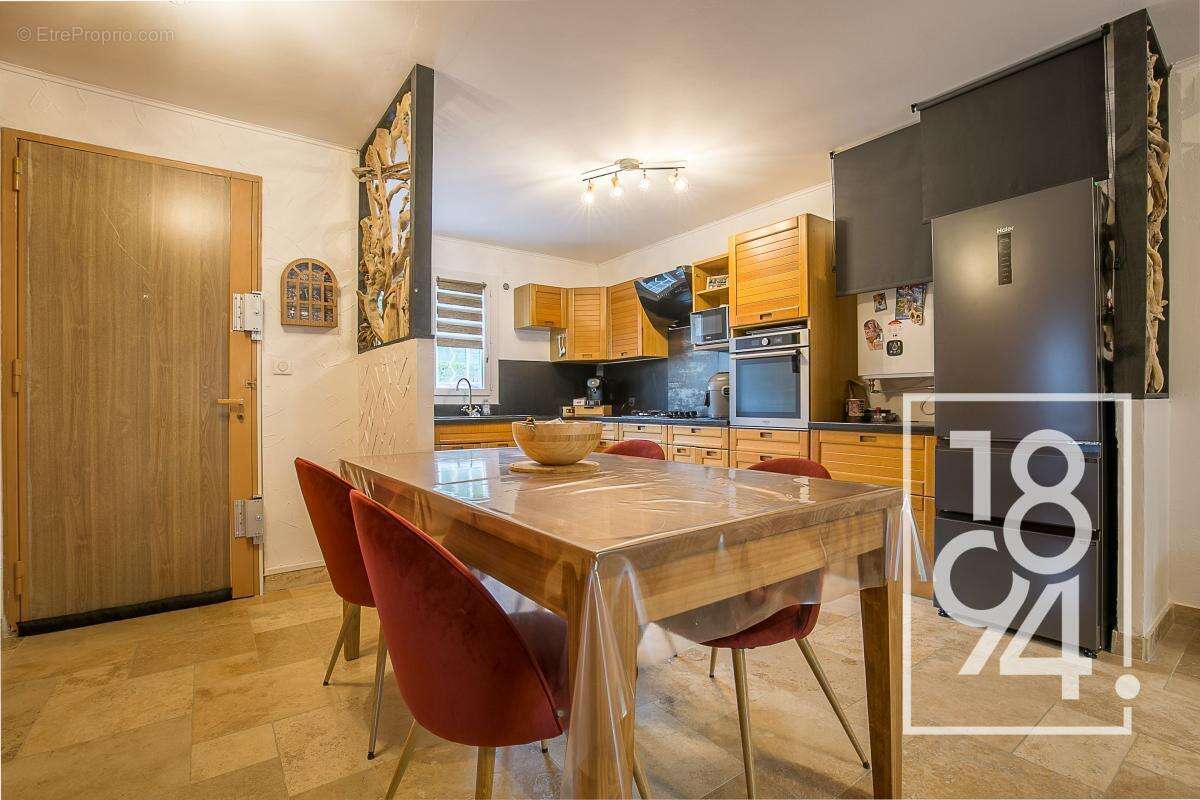 Appartement à SEPTEMES-LES-VALLONS