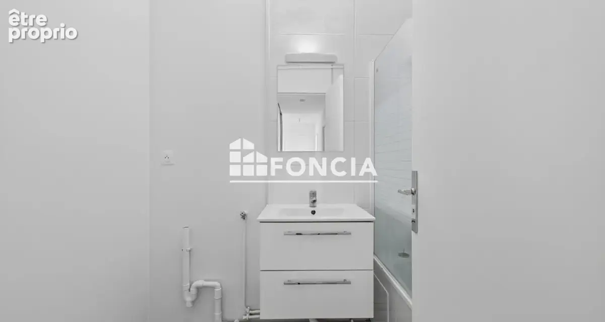 Opportunité : appartement T3 rénové avec balcon et parking, avenue Carnot à Trappes, aux portes de la gare - photo 7