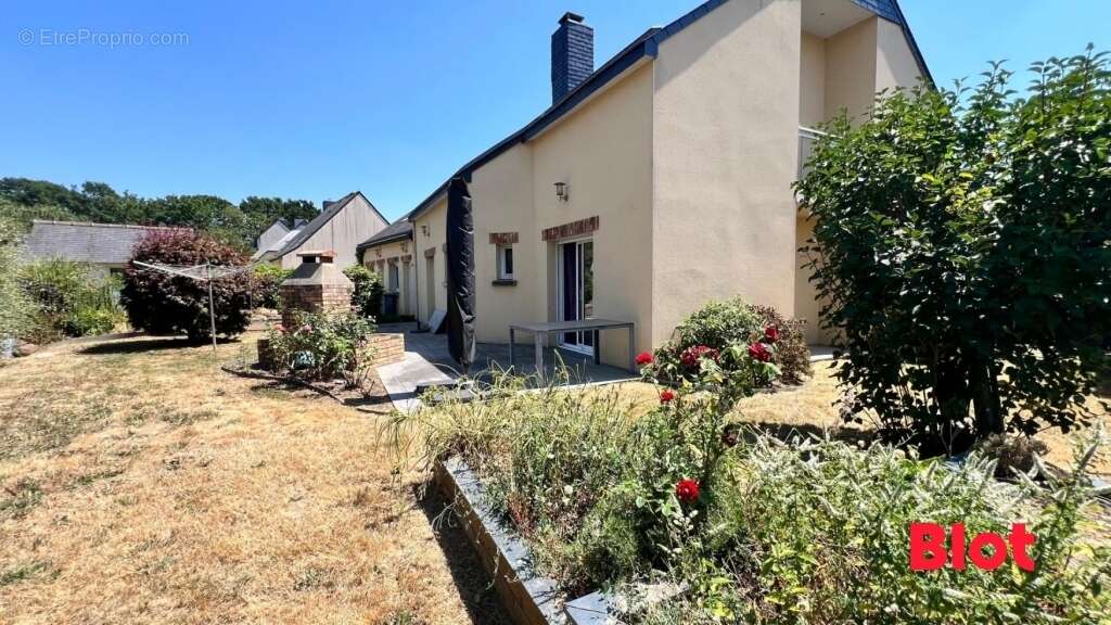 Maison 202 m² à Bruz  - photo 9