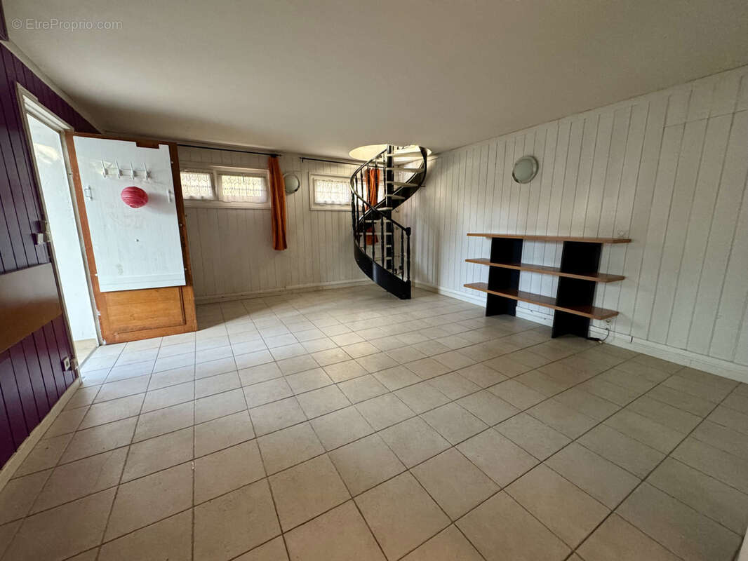 Appartement à LE PERREUX-SUR-MARNE