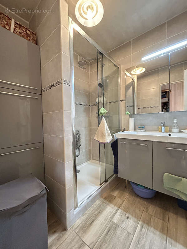 Appartement à BURES-SUR-YVETTE