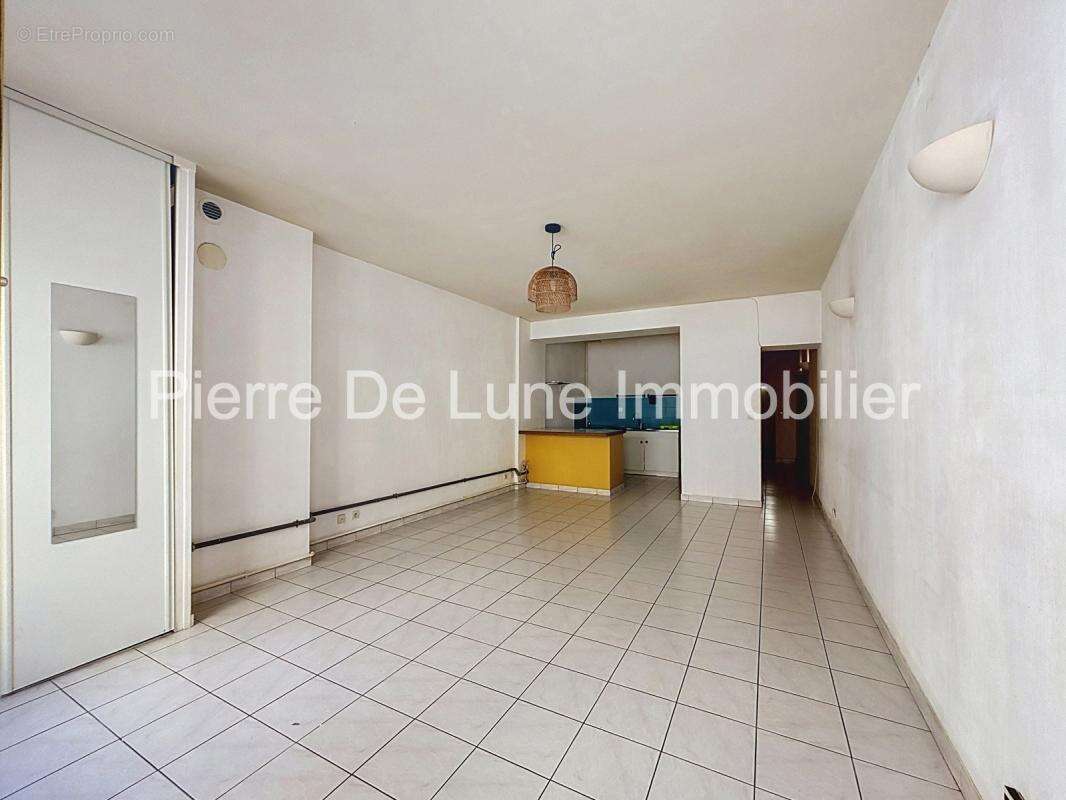 Lyon 2 – rue neuve – t3 à rénover au cœur de la presqu’île - photo 8