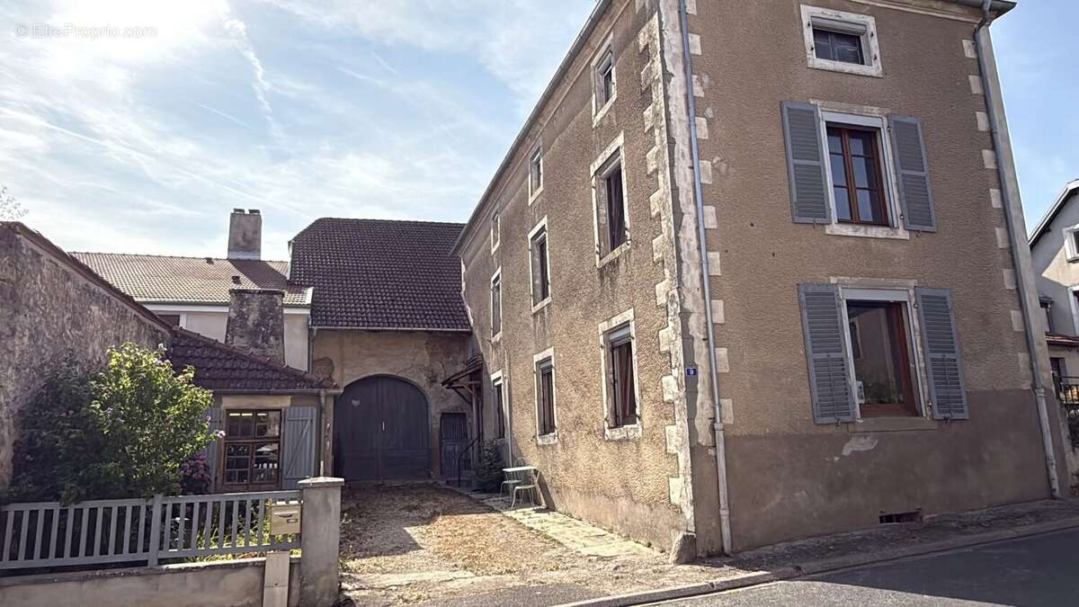 Authentique ferme-bourgeoise de village à Melay – “l’Ibiza du Nord” - photo 31