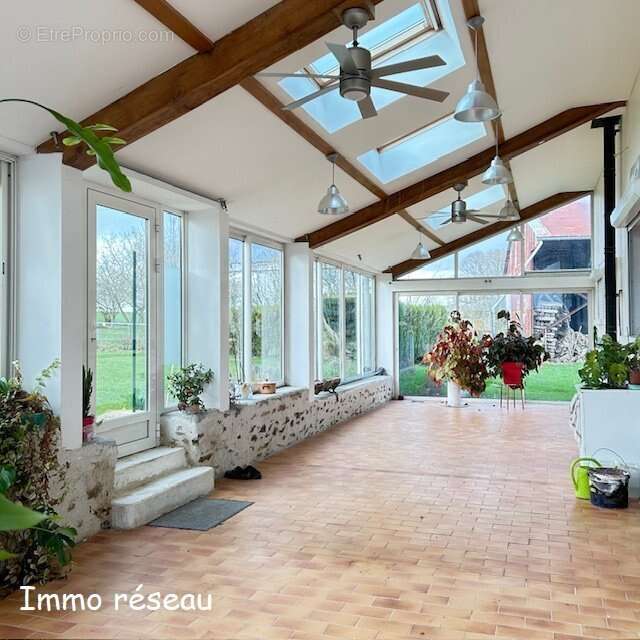 Maison 9 pièces 215 m² à vendre à La Ferte-Gaucher (77320) - photo 5