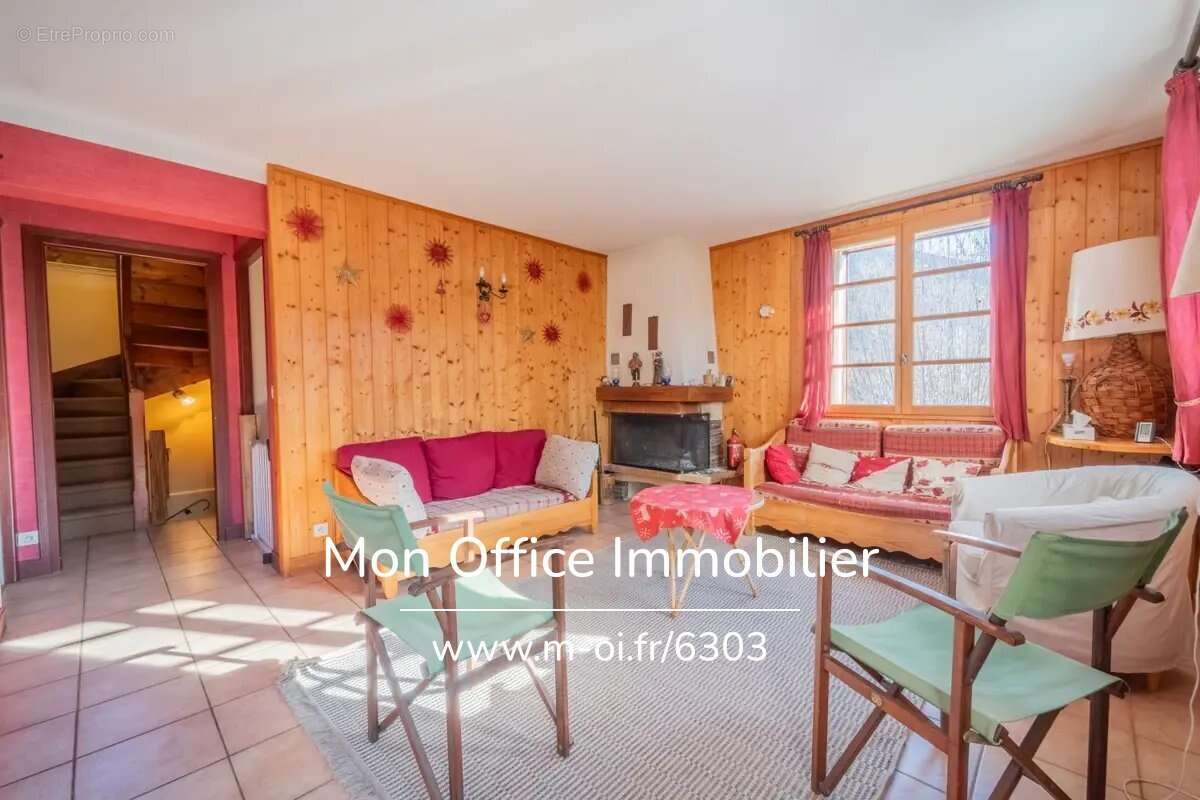 Référence : 6303-TCA - Chalet familial 8 pièces - Proche centre village - Fort potentiel - Sous-sol complet à Samoëns (74330) - photo 10