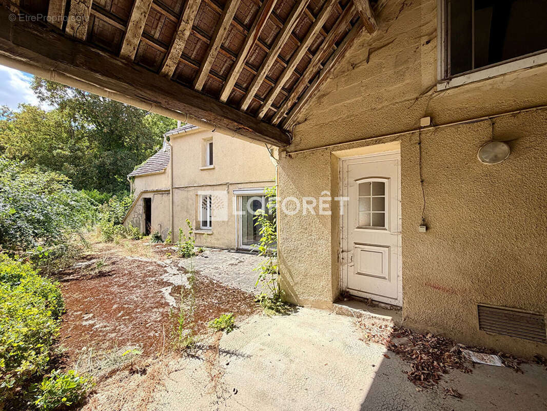 Maison Bury 9 pièce(s) 150 m2 - photo 4