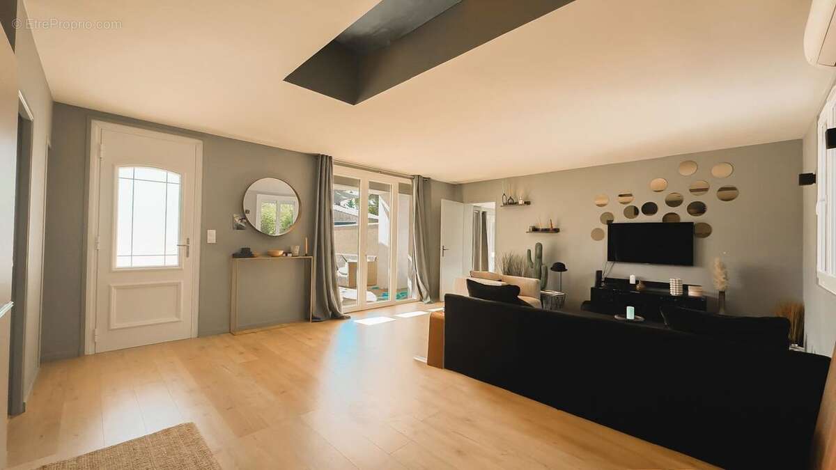 Maison à VILLENEUVE-LES-AVIGNON