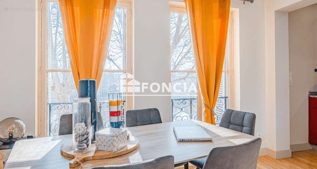 Appartement à CHINON