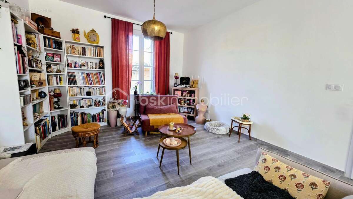 Appartement à LUNEL