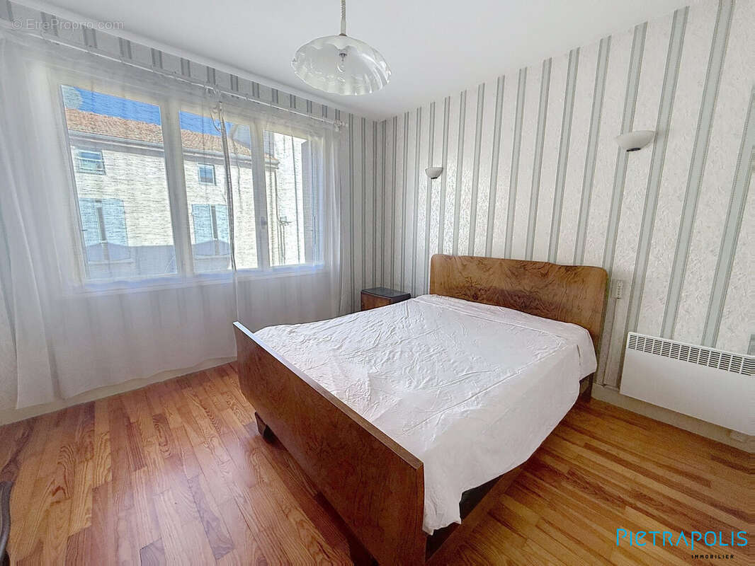 Maison 121 m² à Lay  - photo 7