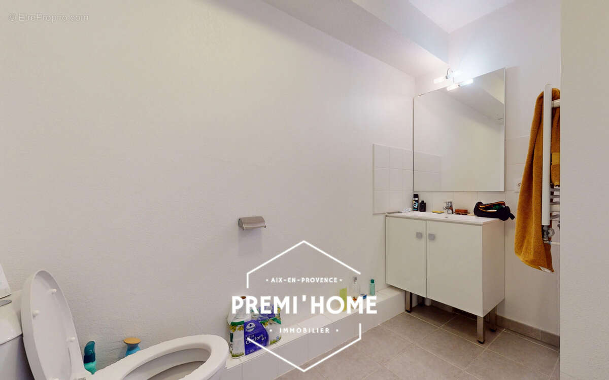 A vendre studio lmnp aix la nativite - photo 8