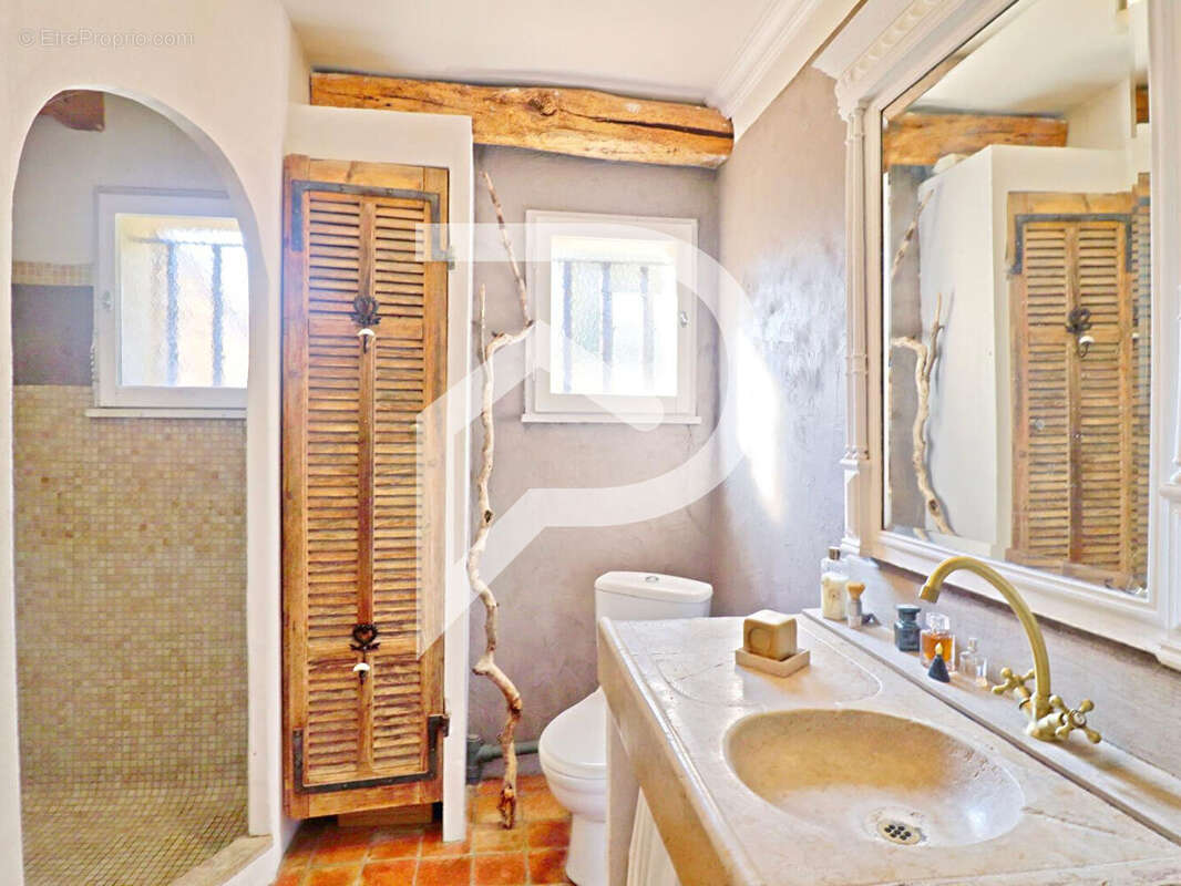 Maison à PEYPIN-D&#039;AIGUES