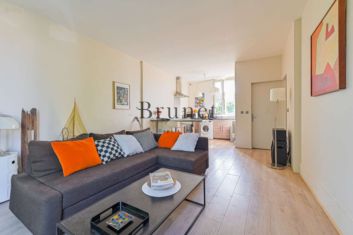 Appartement à SAINT-MAUR-DES-FOSSES