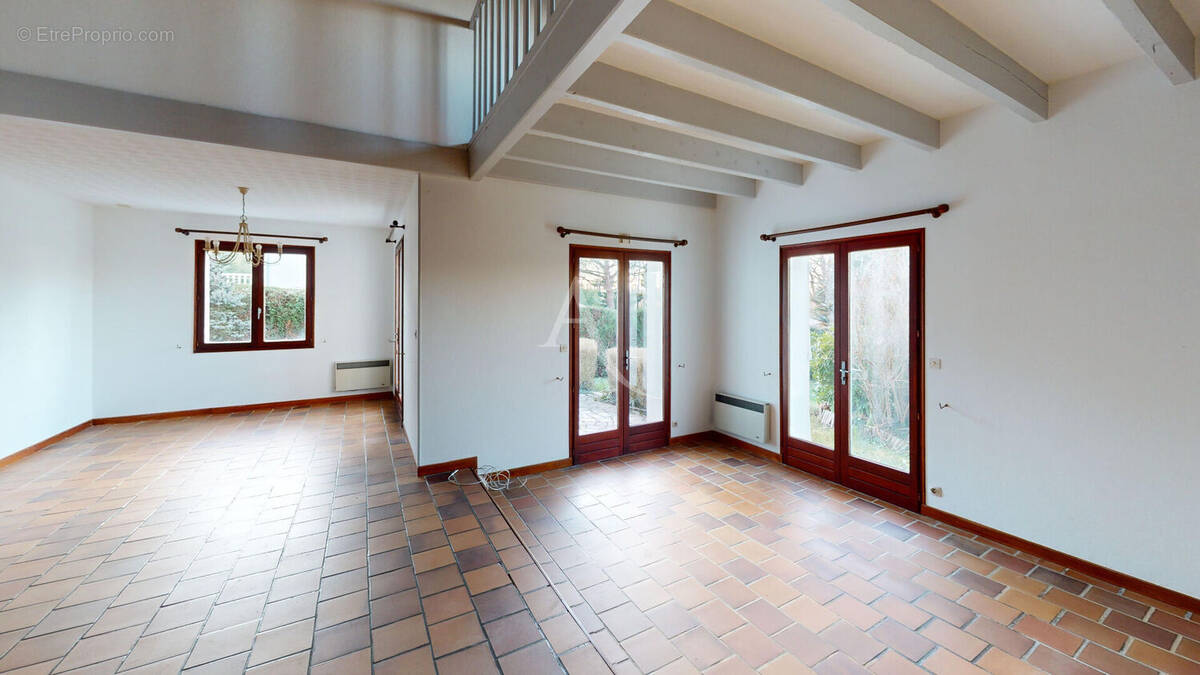 Maison à VOUNEUIL-SOUS-BIARD