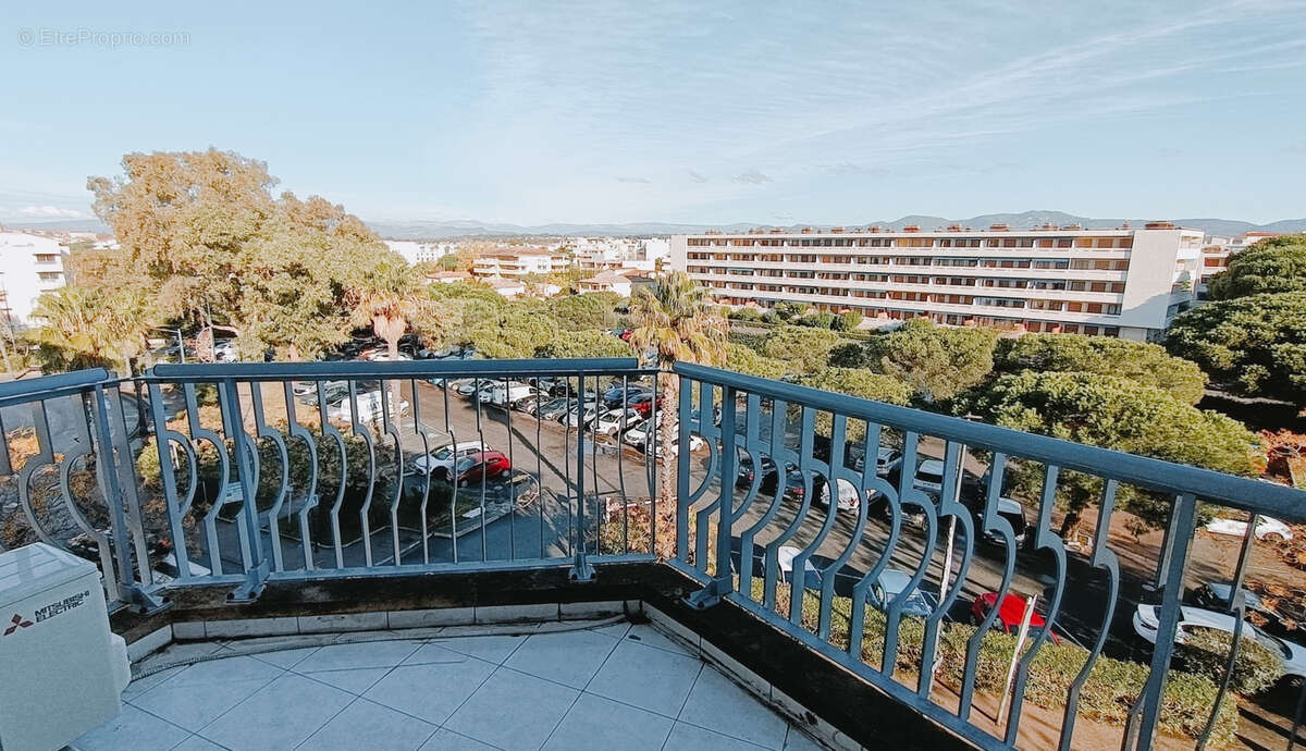 Appartement à FREJUS