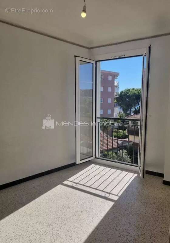 Appartement à ROQUEBRUNE-CAP-MARTIN