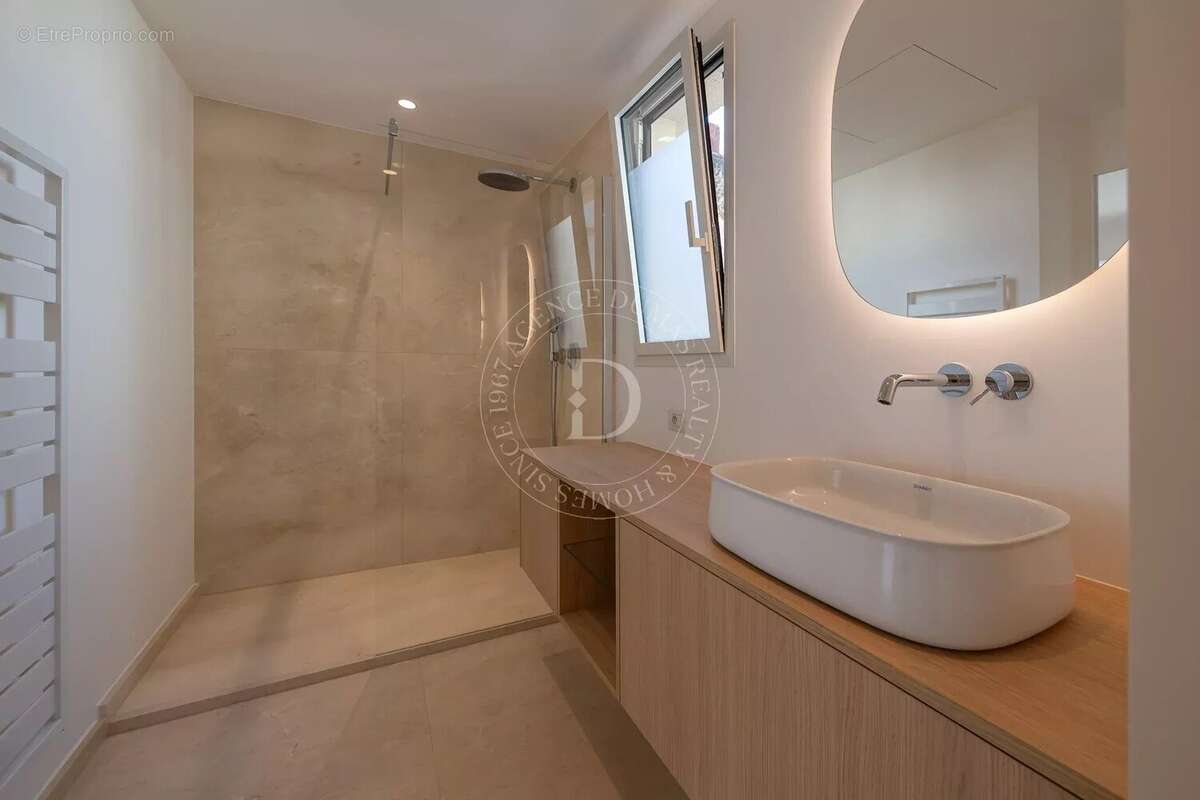 Appartement à BEAULIEU-SUR-MER