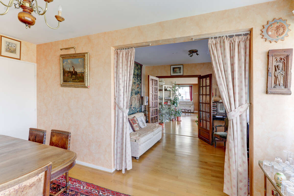 Appartement à CHAMALIERES