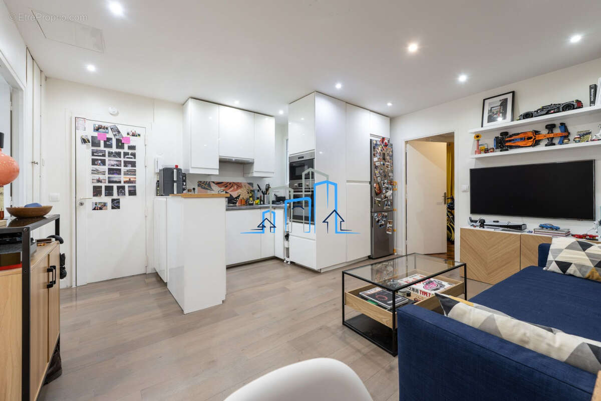 Appartement à PARIS-11E