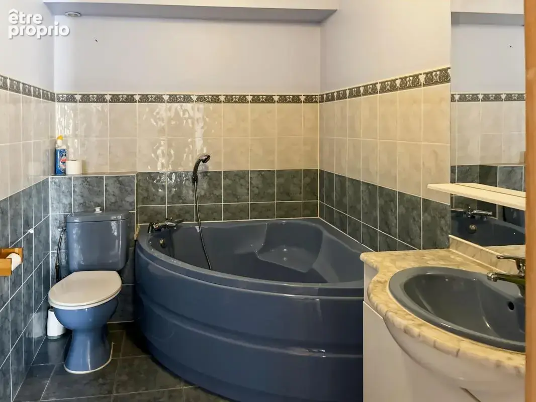 Vente grande maison de ville à Marseillan avec terrasse et appartement indépendant - photo 8