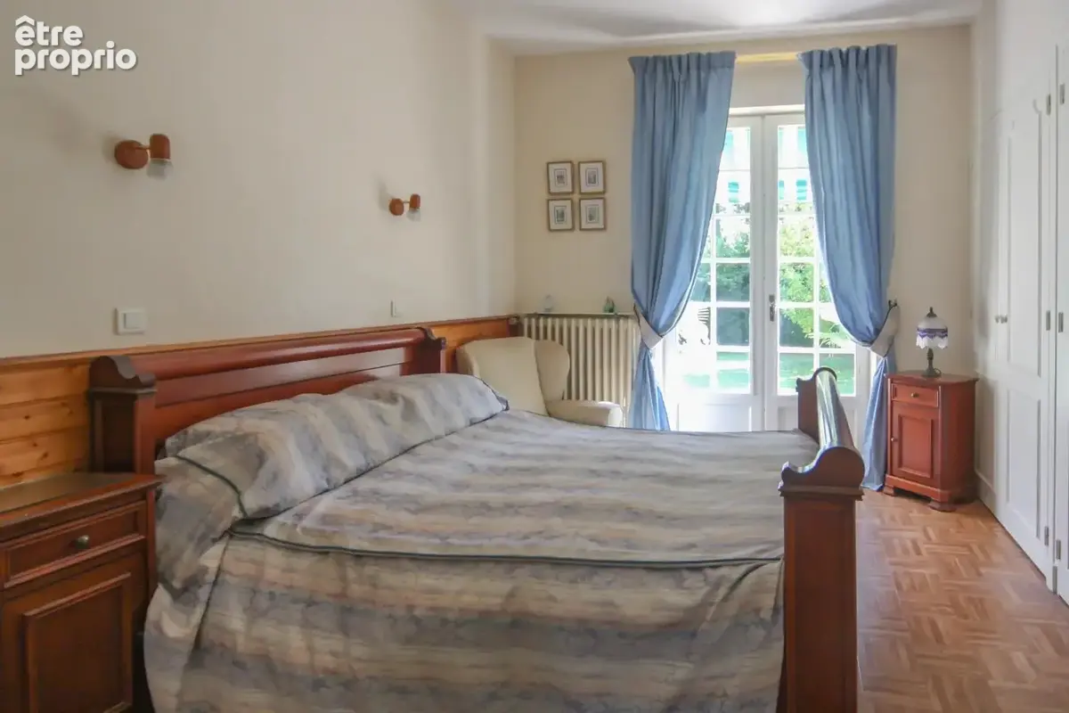 Maison de plain-pied très spacieuse en périphérie de la ville - photo 12