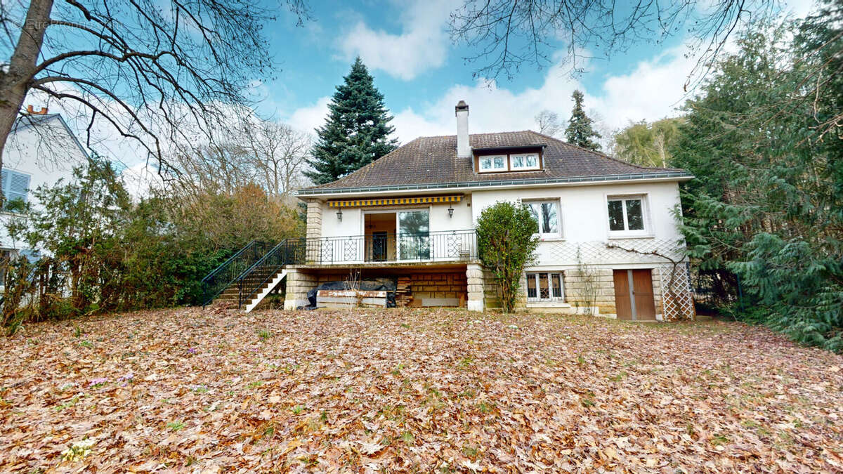 Maison à GIF-SUR-YVETTE