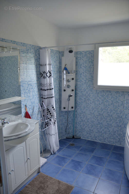 Maison à ISSAMOULENC