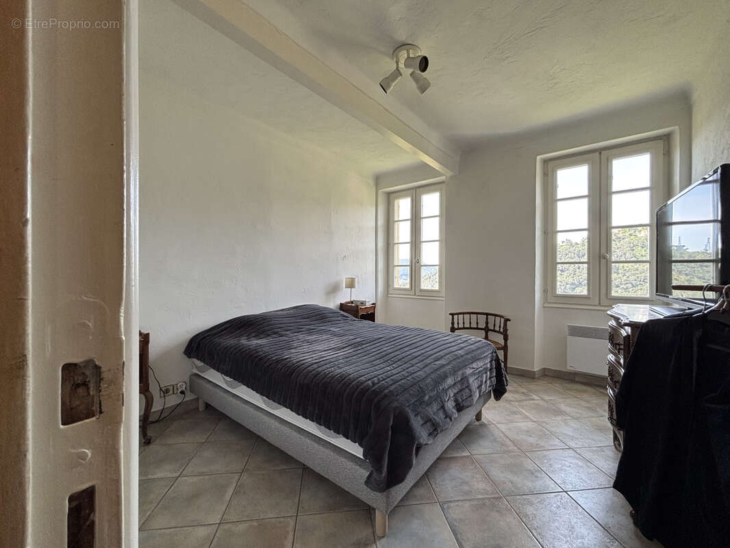 Maison à DRAP