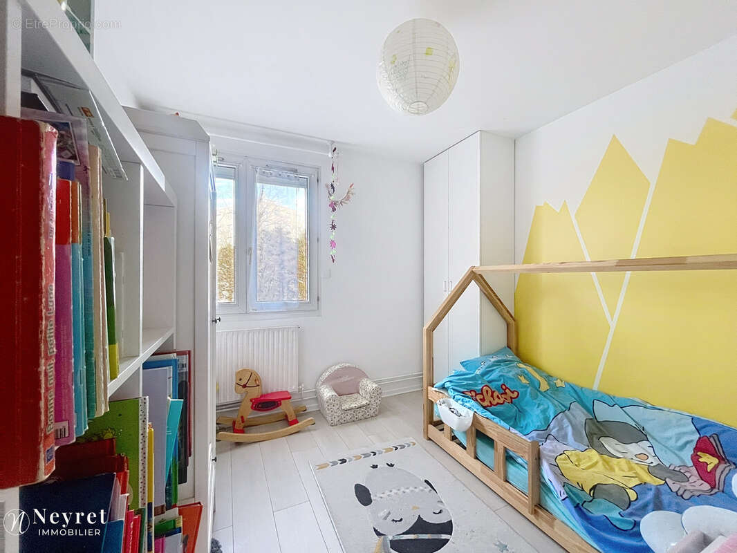 Appartement à OULLINS