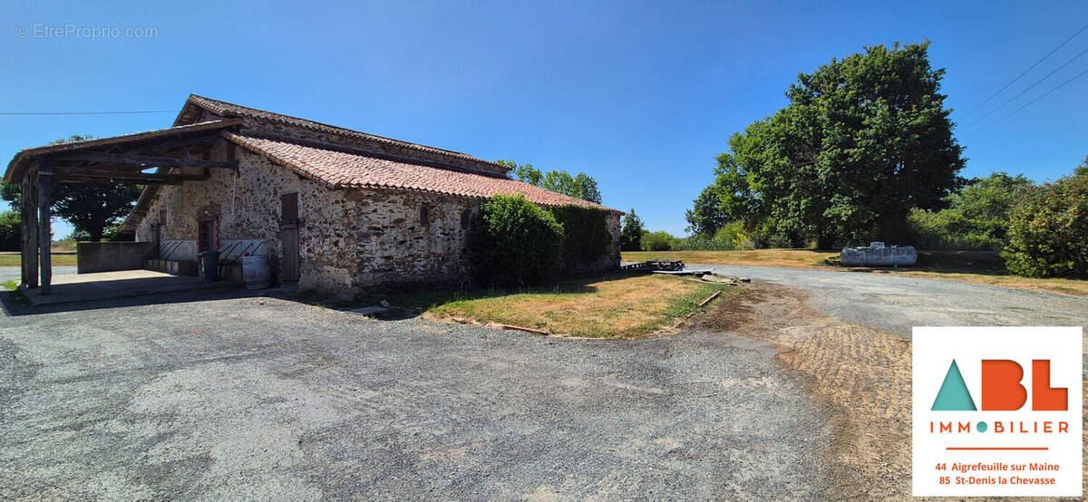 Maison à LES BROUZILS