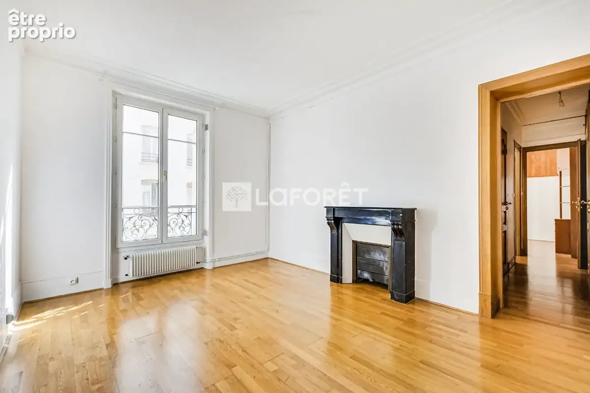 Appartement à PARIS-11E