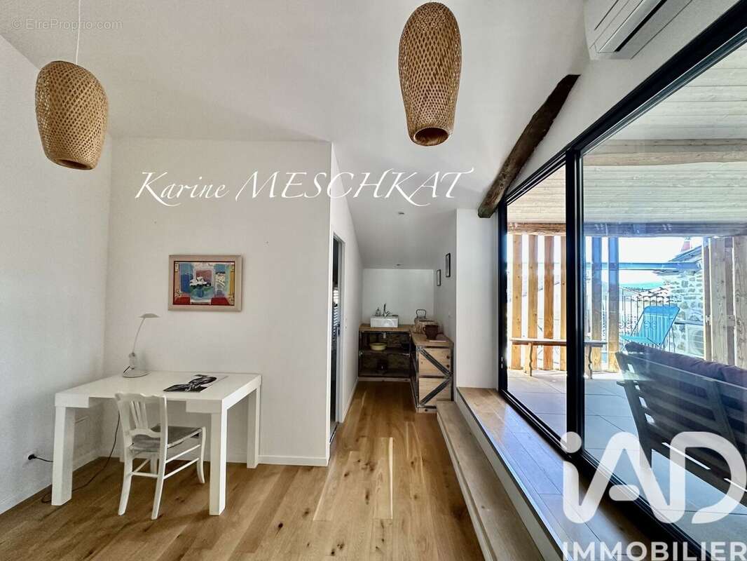 Maison 140 m² à Cruis  - photo 6