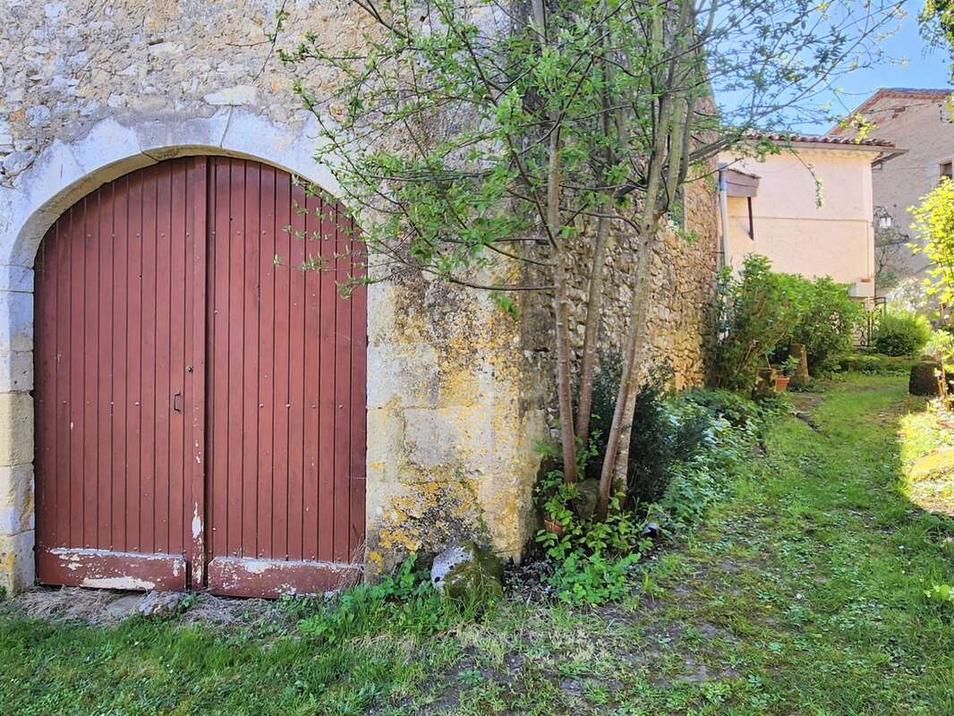 Jolie Maison avec jardin - grange et garage - à vendre 4 pièces CUZORN (Lot-et-Garonne 47) - photo 15