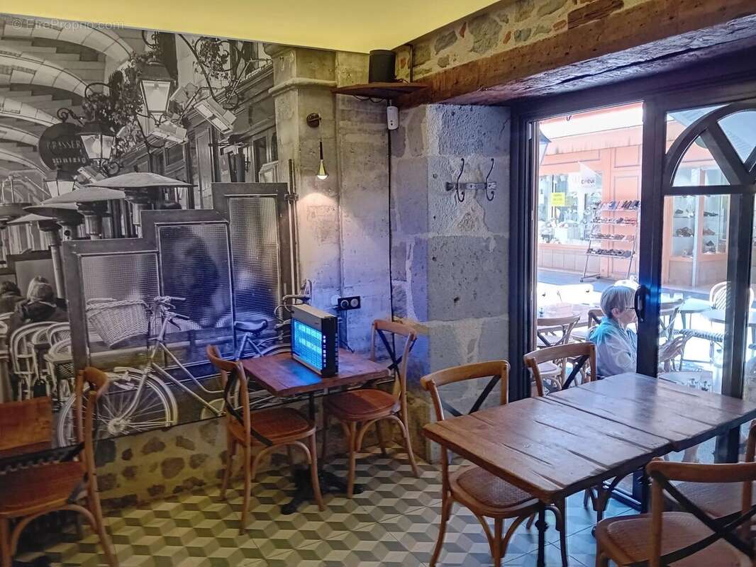 Commerce à AURILLAC