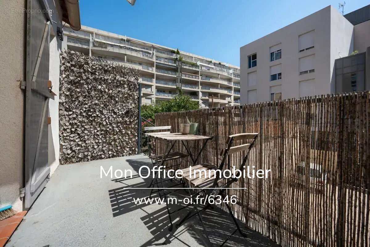 Appartement à MARSEILLE-5E