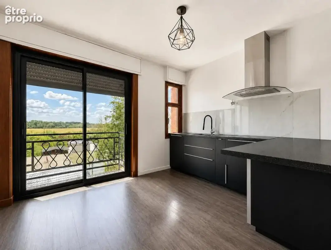 Maison de 9 pièces de 303m² à Guilly - photo 13